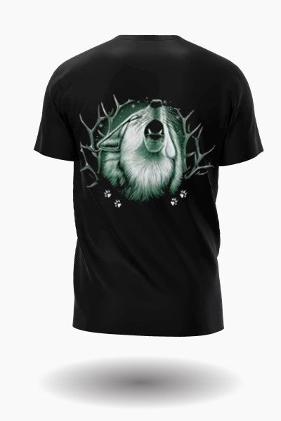 Wolf in the night with moon T-shirt